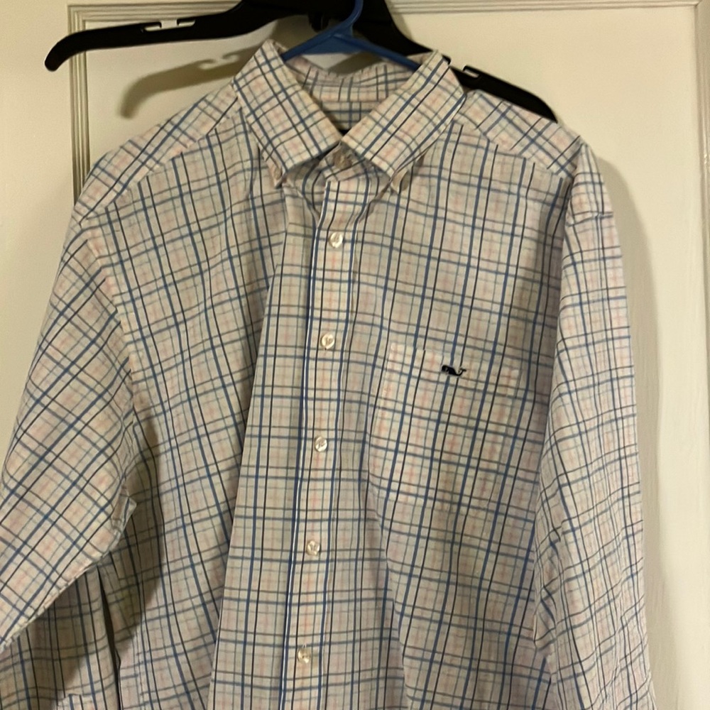 Men’s large Vineyard Vines dress shirt